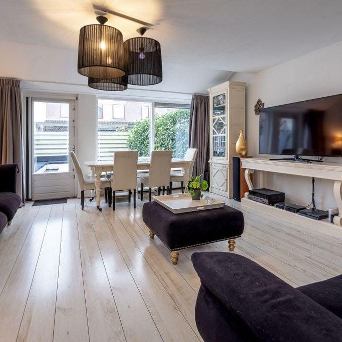 Huis te huur: Alban Bergstraat 25 1323 GG Almere - Photo 1