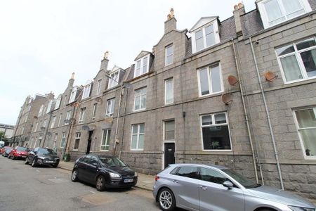 Howburn Place Top Right, Flat , AB11 - Photo 2