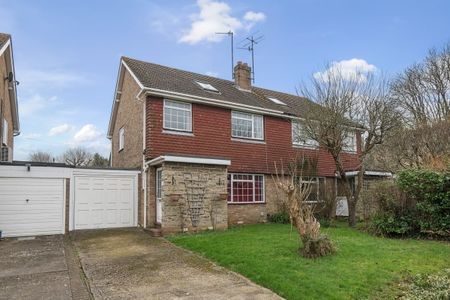 3 bedroom semi-detached house to rent - Photo 2