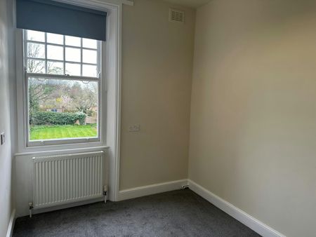 Flat to rent on - Photo 5