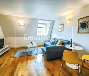 Glynde Place, Horsham - Photo 2