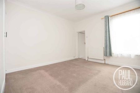 Southwell Road, Kirkley, NR33 - Photo 4