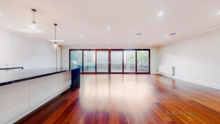 4 Bed, 3 Bath - Photo 3