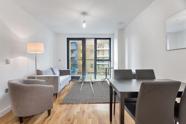 2 bedroom flat to rent - Photo 1
