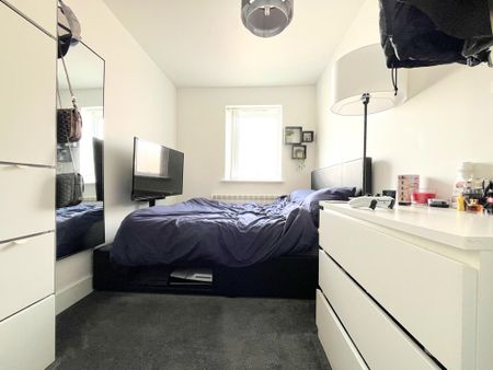 2 bedroom flat to rent - Photo 3