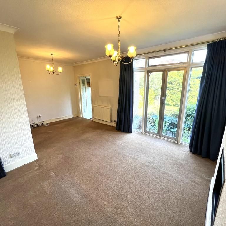 4 bedroom semi-detached house to rent - Photo 1