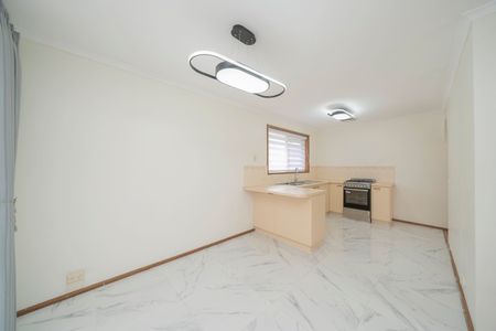 Charming Family Home in Timbarra - Photo 3