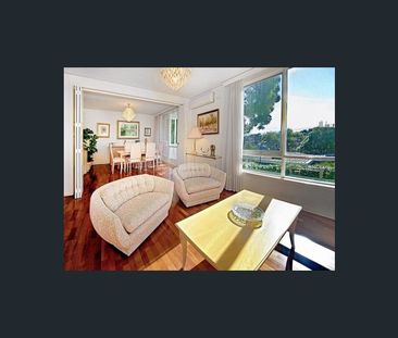 2/21 Grange Road, Toorak, Vic 3142 - Photo 5