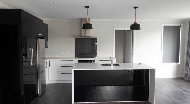 Walk in the park! - Photo 1