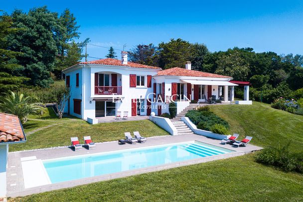 Maison à louer à Urrugne, avec vue magnifique sur la Rhune. - Photo 1