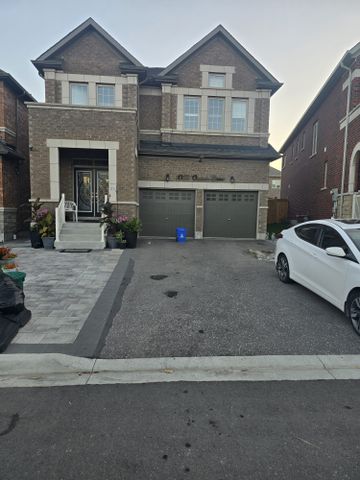 For Lease - 1053 Orenda Street, Pickering, Ontario - Photo 4