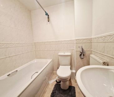 Gladstone House, Gladstone Close, BB2 - Photo 4