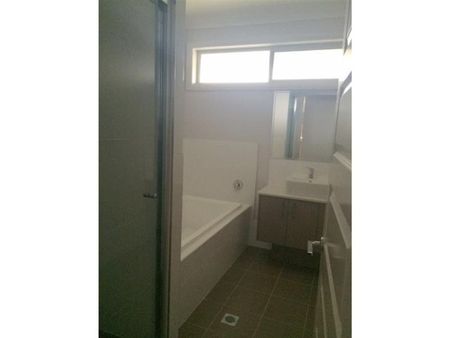 Spacious & Well-Maintained 4-Bedroom Family Home - Photo 3