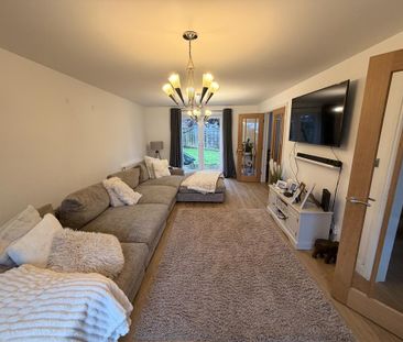 3 bedroom detached house to rent - Photo 2