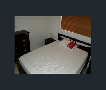 SPACIOUS FULLY FURNISHED UNIT WITH SECURE PARKING!! - Photo 2