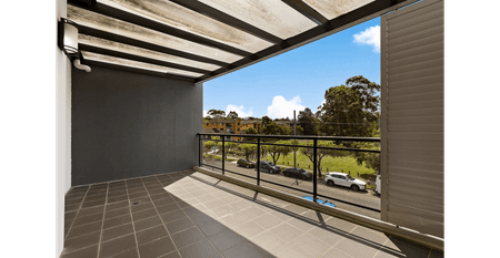 Sleek and Stylish One-Bedroom Apartment in a Prime Location - Photo 5