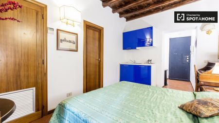 rome, Lazio 00187 - Photo 2