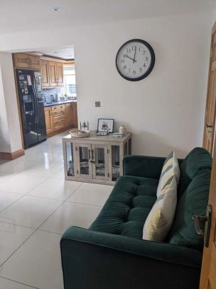 27 Barr Crescent - Photo 1