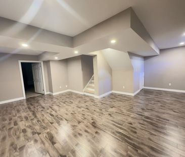 For Lease - 80 Greenstem Crescent, Hamilton, Ontario - Photo 6