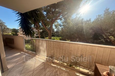 Location Appartement 3 pièces 57m² TOULON 83000 - Photo 5