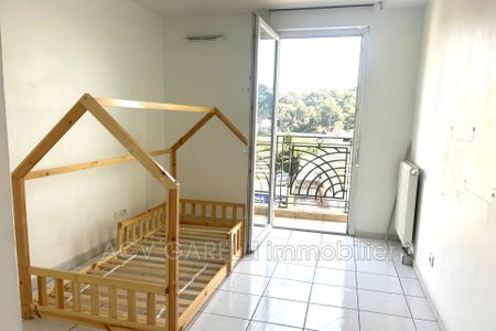 Location Appartement 3 pièces 56m² TOULON 83200 - Photo 4