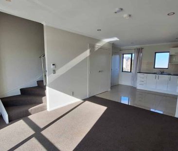 Spacious 2 bedroom Apartment - Photo 3