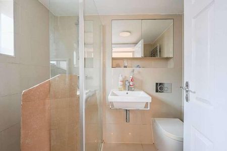 Glendale Avenue, Wood Green, N22 - Photo 5