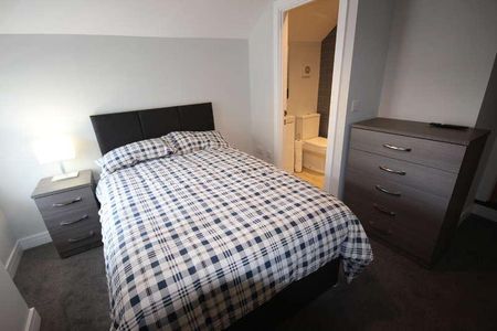 Wyggeston Street, Burton Upon Trent, DE13 - Photo 2