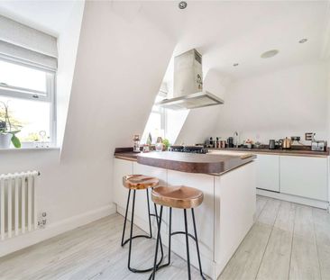 A stunning contemporary apartment in a converted Grade II listed building - Photo 4