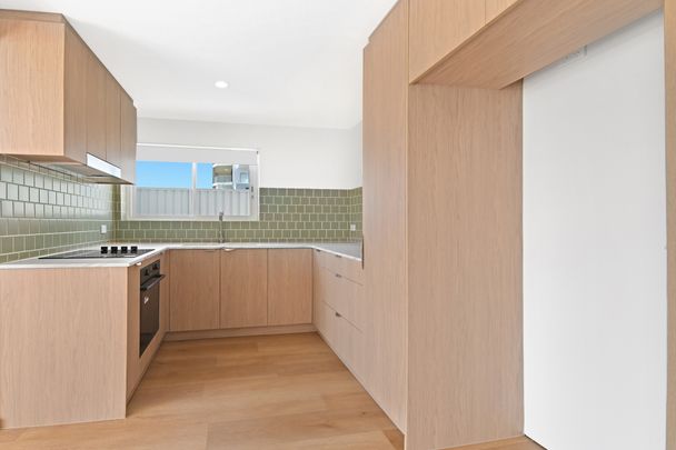 5/2 Surf Street - Photo 1