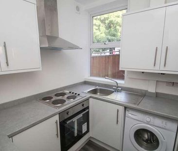 Station Road, Eccles, Manchester, M30 - Photo 5