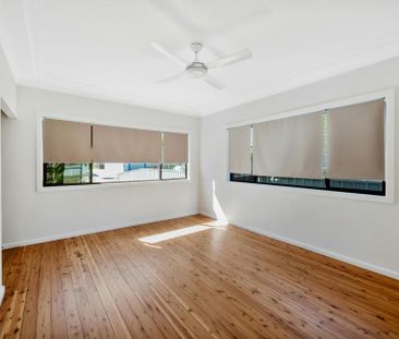 Three Bedroom Home - Photo 4