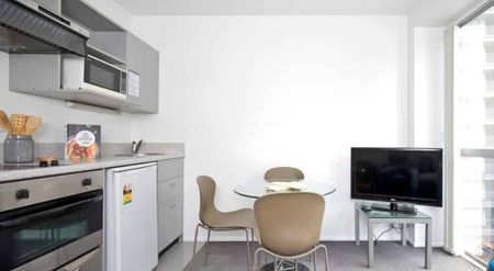 Prime City Living – 2 Bedroom Apartment - Photo 2