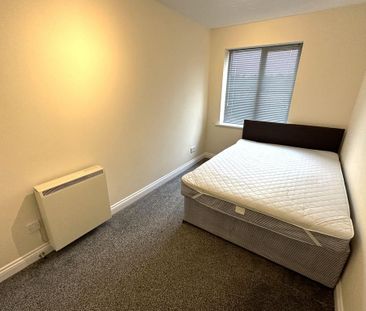 2 bedroom ground floor flat to rent - Photo 6