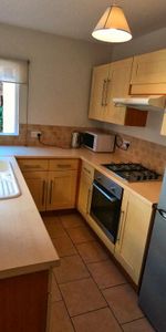 1 bedroom in a house share to rent - Photo 3