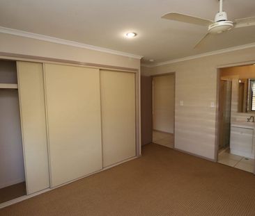 18 Moonstone Dr, 4655, Urangan Qld - Photo 6