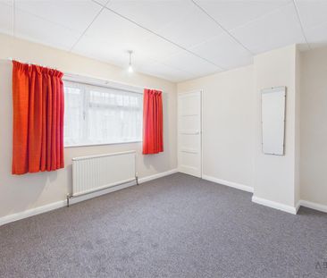 Masefield Crescent, Burton-On-Trent DE14 2SG - Photo 5