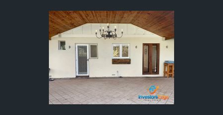 Charming and Peaceful 3-Bedroom Home in the heart of Duncraig! - Photo 4