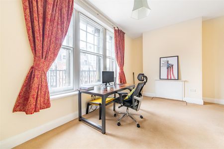 3 bed maisonette to rent in St. Nicholas Churchyard, Newcastle Upon Tyne, NE1 - Photo 5