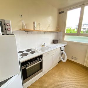 Location Appartement 1 pièce 27m² - Photo 2