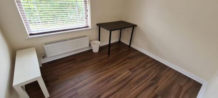 5 bedroom detached house to rent - Photo 4