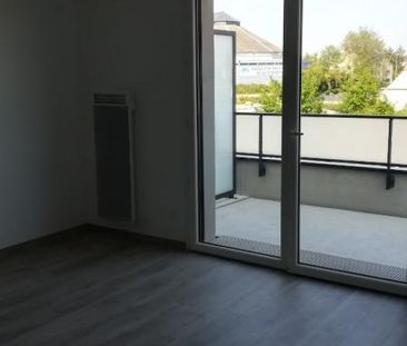 Location Appartement 1 pièce 23m² MONDEVILLE 14120 - Photo 1
