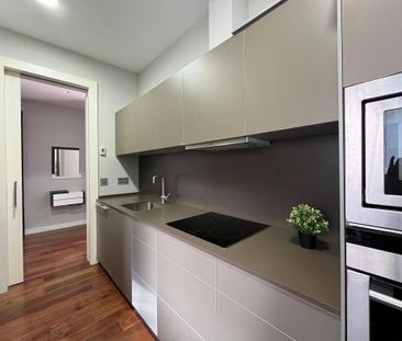 2 room luxury penthouse for rent in Valencia - Photo 5