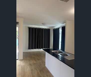 Family Home with Open-plan living - Photo 6