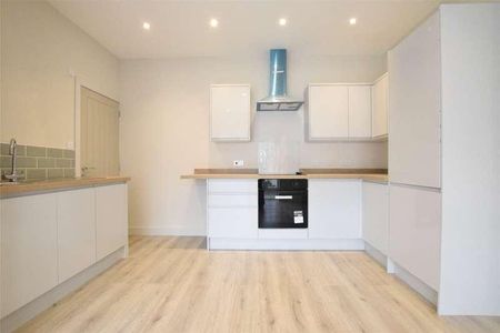 High Street, Tewkesbury, Gloucestershire, GL20 - Photo 5