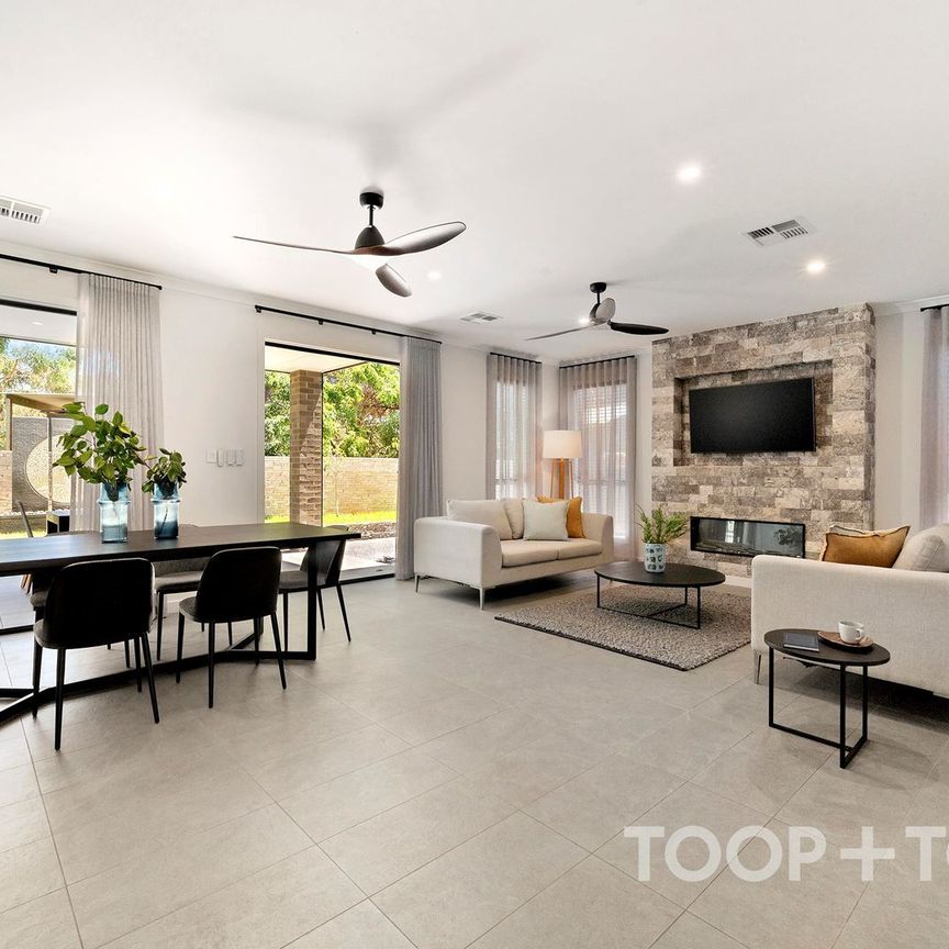 Modern & Contemporary Living! - Photo 1