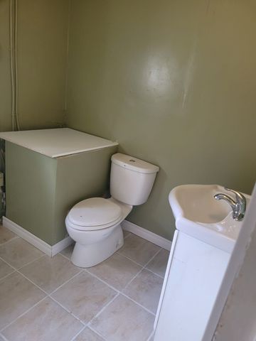 For Lease - 685944 HWY 2 Highway Unit# 5, Norwich, Ontario - Photo 5