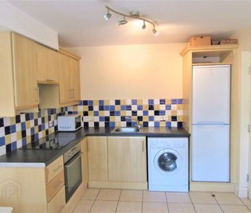 Upstairs Apartment, 53d Agincourt Avenue, Queens Quarter, Belfast, ... - Photo 2