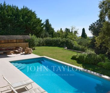 Maison à louer Valbonne, Cote d'Azur, France7 500 EUR / Mois - Photo 4