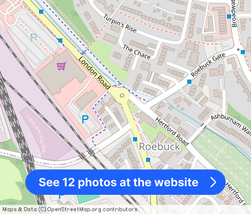 London Road, STEVENAGE - Photo 1